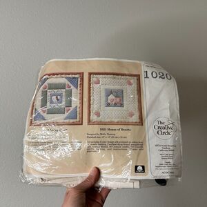 The Creative Circle #1020 Lovey Lamb Candlewicking Needlepoint Kit 13" x 13" NEW